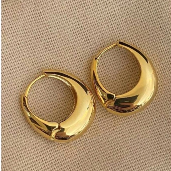 Anthropologie Jewelry - Anthropologie French Minimalist Huggie Hoop Trendy Thick Gold Earrings